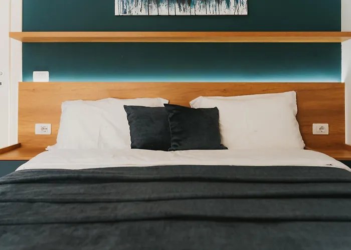 Boulevard Modern Apartman Tirana