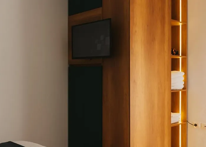 Boulevard Modern טיראנה